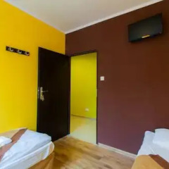 Chłodna29 Hostel Стандартный номер с 2 отдельными кроватями (общая ванная комната) фото 4