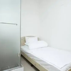Отель 24 Guesthouse Dongdaemun 2* Стандартный номер с различными типами кроватей фото 4