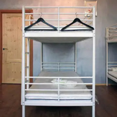 Typography Hostel Кровать в общем номере с двухъярусными кроватями фото 3