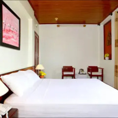 Nhi Trung Hotel 2* Улучшенный номер с различными типами кроватей фото 3