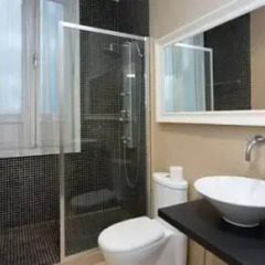 Отель Hostal INTER Puerta del Sol Апартаменты с различными типами кроватей фото 25
