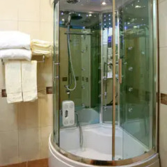 Hotel May 2* Люкс с различными типами кроватей фото 12