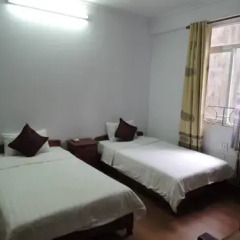 Hoang Anh Hotel 2* Стандартный номер с различными типами кроватей
