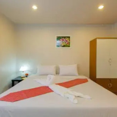 Отель Eing Lay Beach Guest House 2* Стандартный номер с различными типами кроватей фото 3