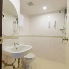 Отель Eing Lay Beach Guest House 2* Улучшенный номер с различными типами кроватей фото 4