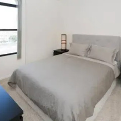Отель Sunshine Suites at The Piero Апартаменты с различными типами кроватей