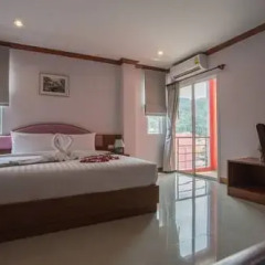 Отель 91 Residence Patong Beach 3* Улучшенный люкс с различными типами кроватей фото 10