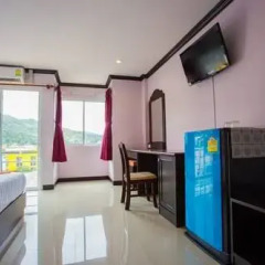Отель 91 Residence Patong Beach 3* Улучшенный люкс с различными типами кроватей фото 3