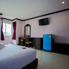 Отель 91 Residence Patong Beach 3* Улучшенный люкс с различными типами кроватей фото 7