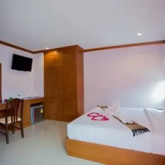Отель 91 Residence Patong Beach 3* Студия с различными типами кроватей фото 2
