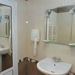 Отель Eros Motel 2* Номер Делюкс с различными типами кроватей фото 3