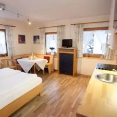 Отель Landhaus Gudrun 2* Апартаменты с различными типами кроватей фото 12