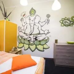 Art Hostel Contrast Стандартный номер с двуспальной кроватью (общая ванная комната) фото 4