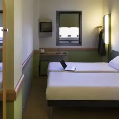 Отель Ibis Budget Madrid Centro Las Ventas Стандартный номер с 2 отдельными кроватями фото 5