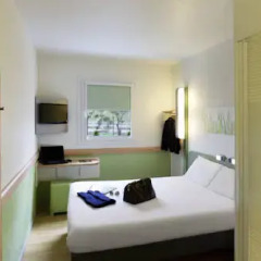 Отель Ibis Budget Madrid Centro Las Ventas Стандартный номер с различными типами кроватей фото 2