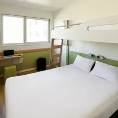 Отель Ibis Budget Madrid Centro Las Ventas Стандартный номер с различными типами кроватей фото 10