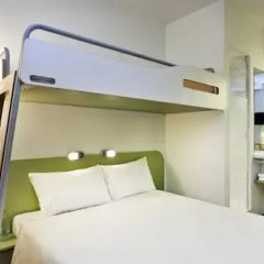 Отель Ibis Budget Madrid Centro Las Ventas Стандартный номер с различными типами кроватей фото 6