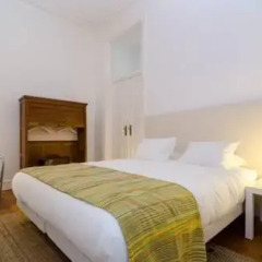 Отель Lovely Baixa Апартаменты с различными типами кроватей фото 9