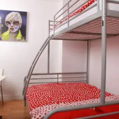 Brussel Hello Hostel Стандартный номер с двуспальной кроватью (общая ванная комната) фото 5
