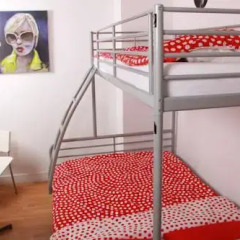 Brussel Hello Hostel Стандартный номер с двуспальной кроватью (общая ванная комната)