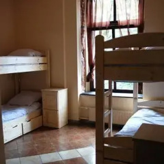 Music Hostel Piotrkowska Кровать в женском общем номере с двухъярусной кроватью фото 3