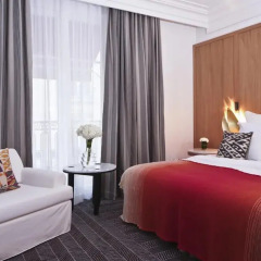 Отель Hôtel Vernet 5* Улучшенный номер с различными типами кроватей фото 3