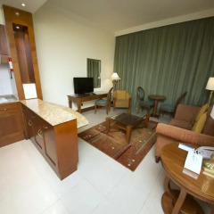 Отель Pearl City Suites Апартаменты с разными типами кроватей фото 8