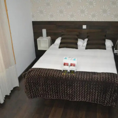 Отель Hostal El Brezo Стандартный номер с различными типами кроватей фото 3
