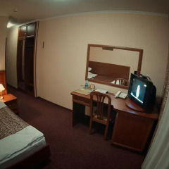 Mir Hotel In Rovno 3* Улучшенный номер фото 4