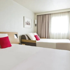 Отель Novotel Arenas-Aeroport 4* Стандартный номер фото 4