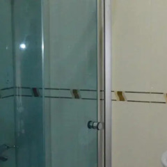 Отель Fawlty Towers Mini Hotel Азербайджан, Баку - 1 отзыв об отеле, цены и фото номеров - забронировать отель Fawlty Towers Mini Hotel онлайн ванная