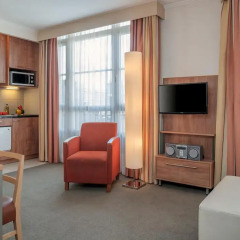 Отель Citadines Saint-Germain-des-Prés Paris 3* Студия с двуспальной кроватью