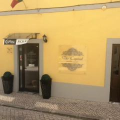 Отель The Capital Boutique B&B интерьер отеля