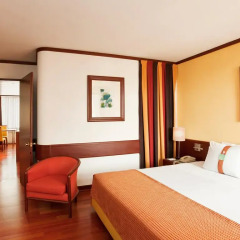 Отель Holiday Inn Lisbon Continental комната для гостей фото 11