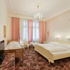 Hotel Pension Baronesse 4* Стандартный номер с двуспальной кроватью фото 3