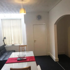 Отель South Central Contractors Townhouse комната для гостей фото 3