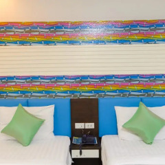 Отель Cozi Inn Bangkok Бангкок парковка