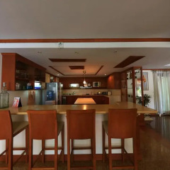 Отель Laguna Homes 39 гостиничный бар