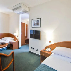 Hotel Central 3* Стандартный номер с 2 отдельными кроватями