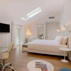 Отель NH Genova Centro 4* Стандартный номер с двуспальной кроватью фото 2