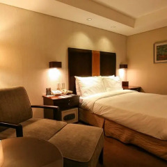 Отель Ramada Seoul 4* Улучшенный номер с различными типами кроватей фото 5