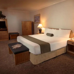 The Redwood Riverwalk Hotel комната для гостей фото 4