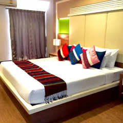 Отель Charoenchit House 2* Номер Делюкс с различными типами кроватей фото 5