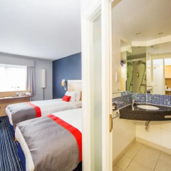 Отель Holiday Inn Express Edinburgh Royal Mile 3* Стандартный номер фото 10