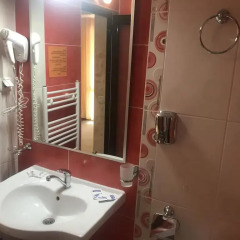 Отель Ikonomov SPA Hotel Болгария, Банско - отзывы, цены и фото номеров - забронировать отель Ikonomov SPA Hotel онлайн ванная фото 2