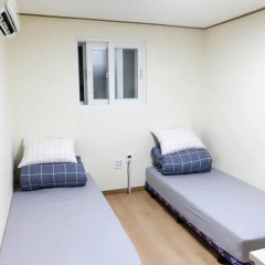 Отель Namsan Gil House 2* Стандартный номер с различными типами кроватей фото 15