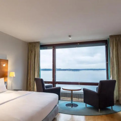 Отель Hilton Helsinki Kalastajatorppa 4* Стандартный семейный номер с разными типами кроватей фото 4