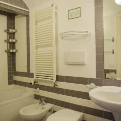 Отель Locanda Ai Santi Apostoli 3* Улучшенный номер с различными типами кроватей фото 15
