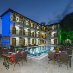 Amore Hotel бассейн фото 3
