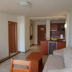 Апартаменты Apartments 523&726 Poseidon Солнечный берег комната для гостей фото 2